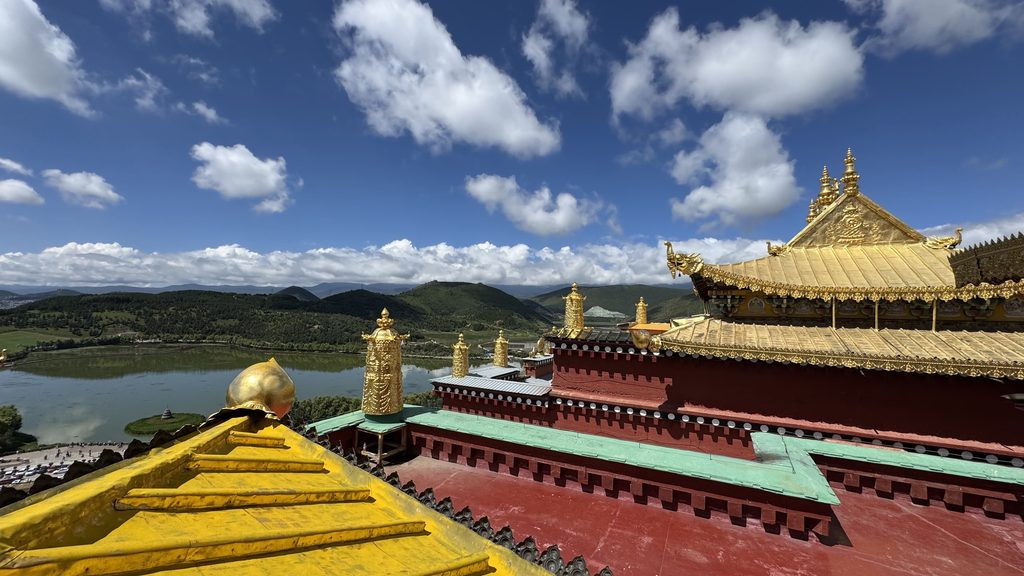 Shangri-La lake view